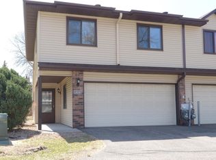 8539 Maplebrook Pkwy N, Brooklyn Park, MN 55445