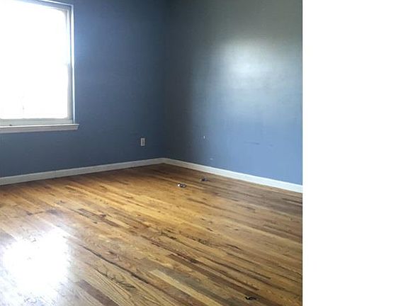 5th image of 79 S Munn Ave Floor 2