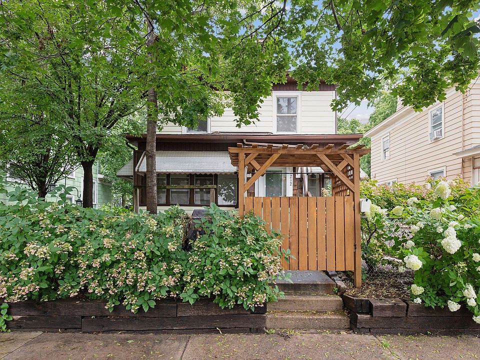 1st image of 1212 W 31st St