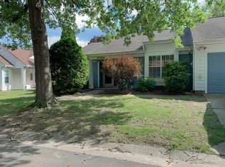 1120A Thornbury Ln, Manchester, NJ 08759