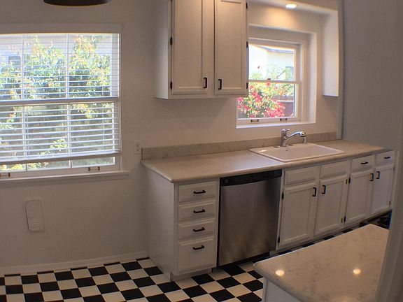 5th image of 8338 Holy Cross Pl