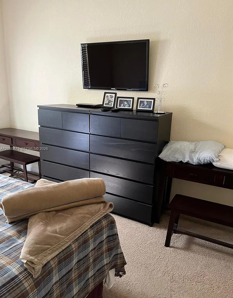St Mortiz At Doral Condo — Photo 4