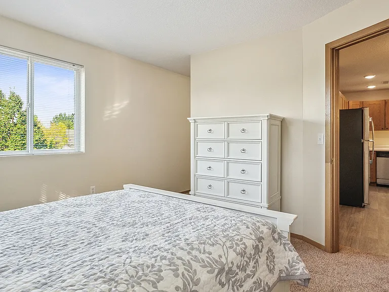 The Legacy Apartments — Photo 9