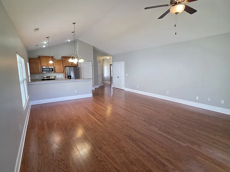 1608 Palmetto Palm Dr — Photo 13