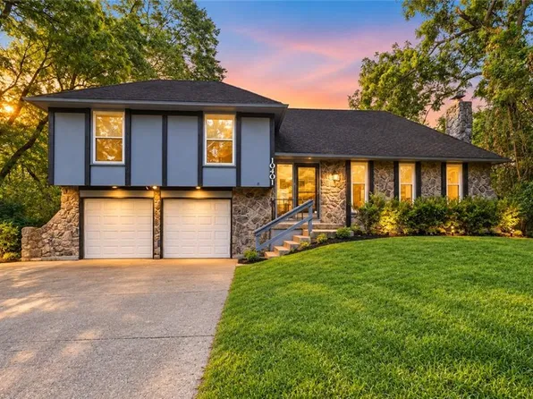 10401 E 71st Ter, Raytown, MO 64133