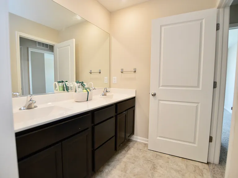 6816 Cobble Springs Ln — Photo 14