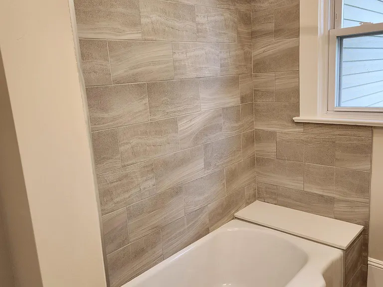 8 1st Ave — Photo 15