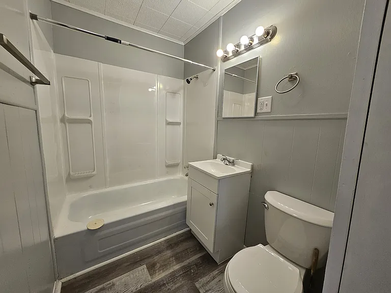 2918 S Taft Ave — Photo 16