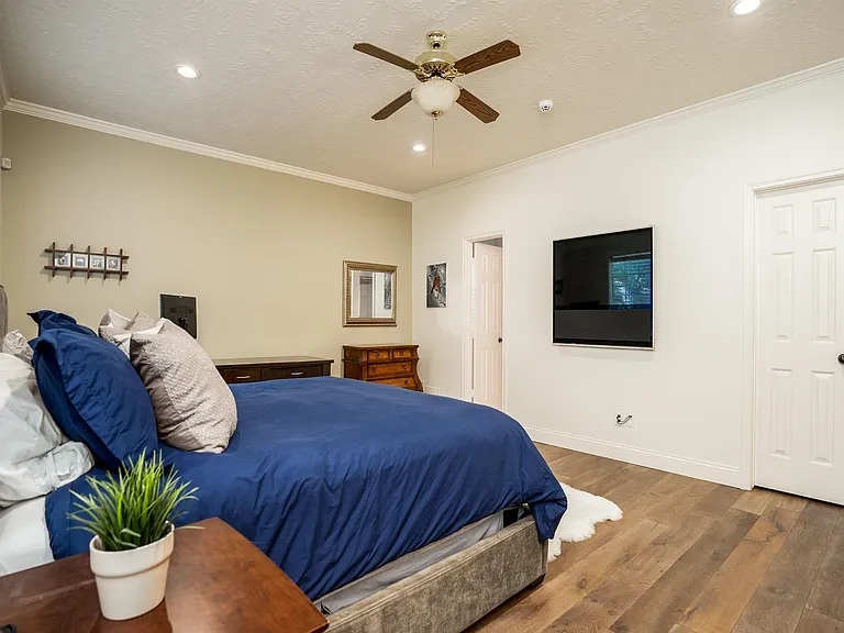 8915 Wallington Dr — Photo 8
