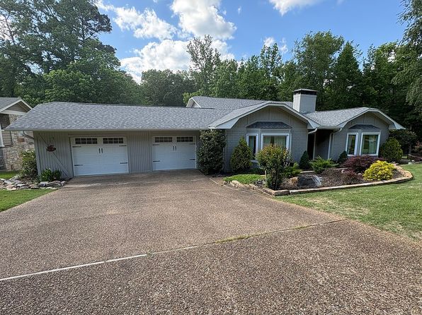 121 Leigh Cir