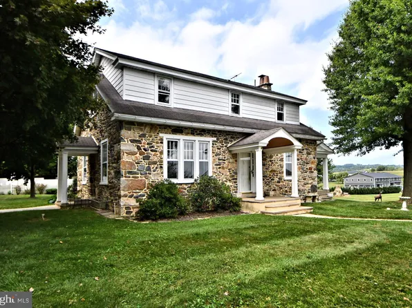 85 North St, Honey Brook, PA 19344