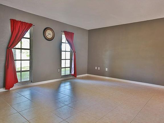 4th image of 3600 Calliandra Dr