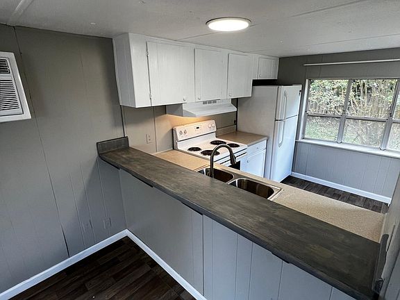 Kitchen Bar