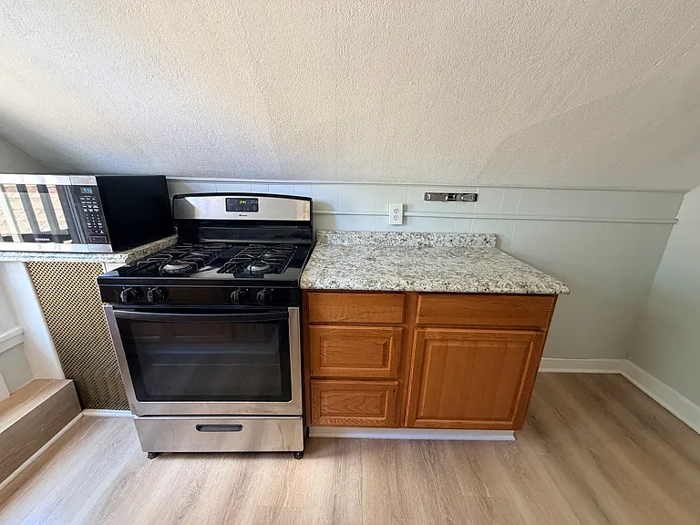 64 Gray St #7 — Photo 8