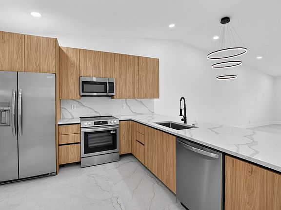 4th image of 8282 Springlake Drive