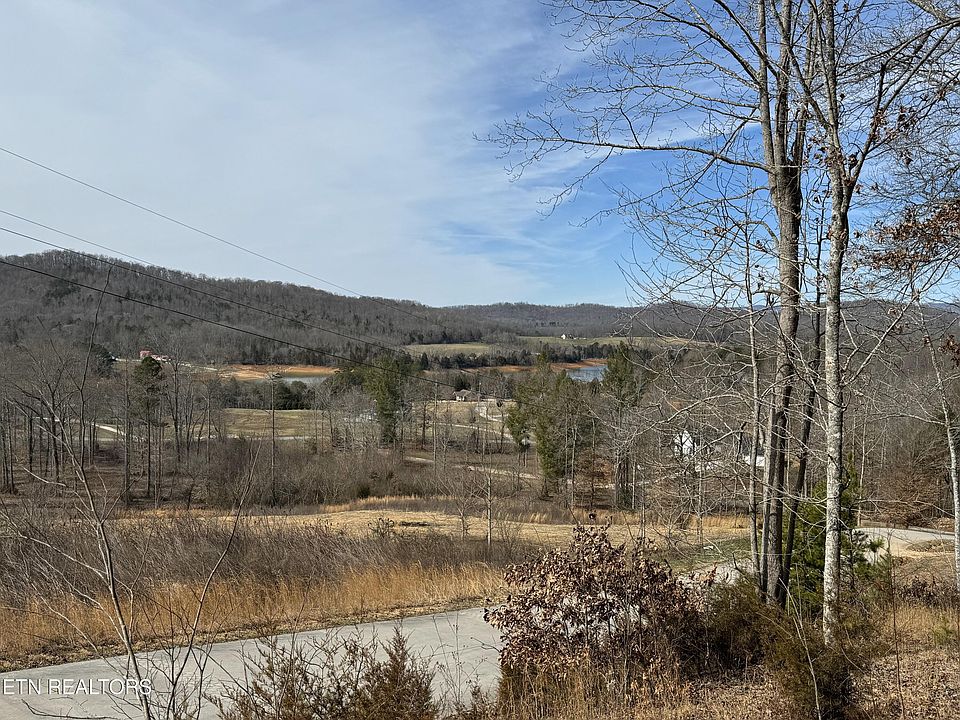 2nd image of 100 Pinnacle Pointe Way