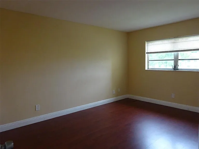 6050 NW 64th Ave #307 — Photo 12