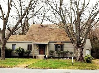 15 Beaconsdale Ln, Newport News, VA 23601