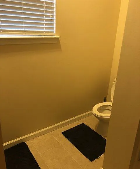 2203 Regency Ct — Photo 4