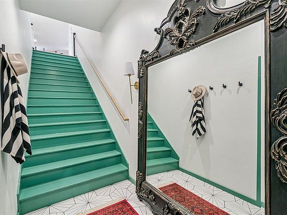 3rd image of 19451 Brookshire Rd