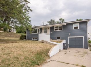 110 E Oakland St, Rapid City, SD 57701