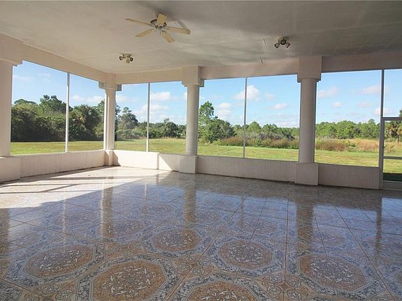 4th image of 6215 N Toledo Blade Blvd