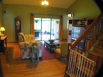 Huge Great Room - Bamboo flooring throughout!