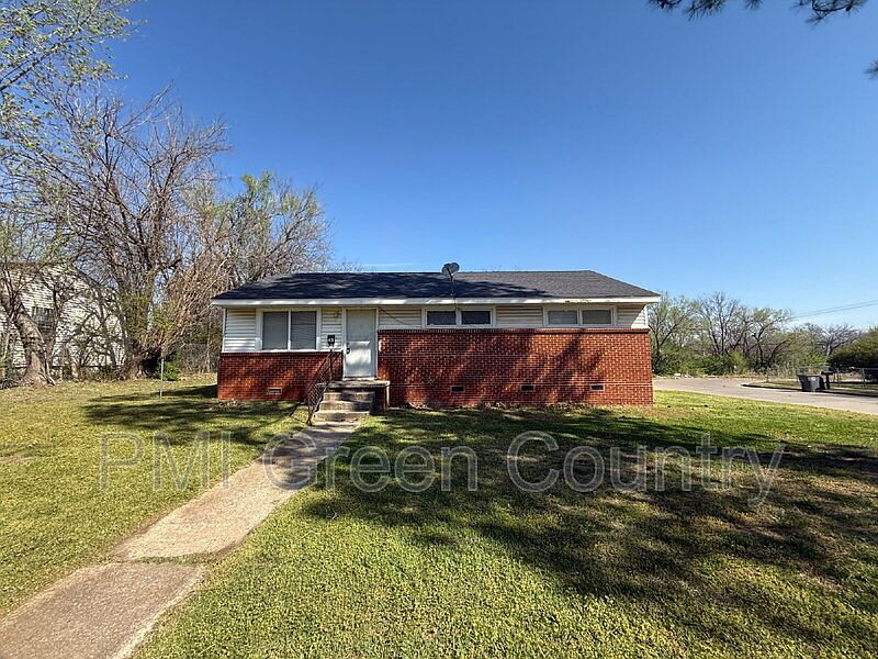1st image of 43 E 50th Ct N