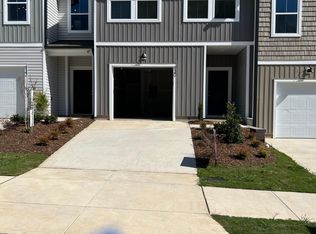 921 Falls Grove Trl, High Point, NC 27265