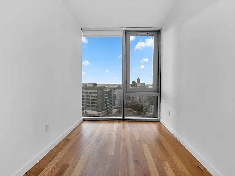 430 Albee Sq #15F — Photo 6