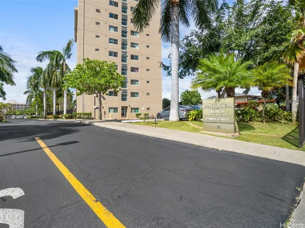 94-302 Paiwa St APT 1102, Waipahu, HI 96797