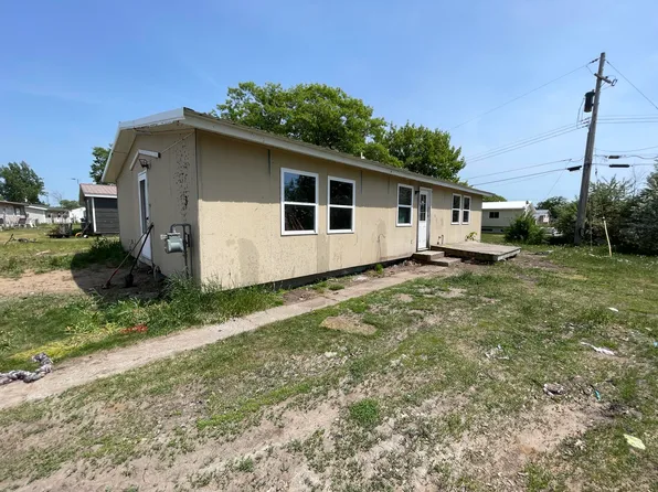 3 Clubhouse Dr, Kincheloe, MI 49788