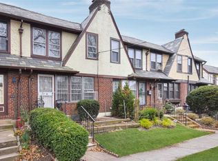 67-66 Exeter St, Forest Hills, NY 11375