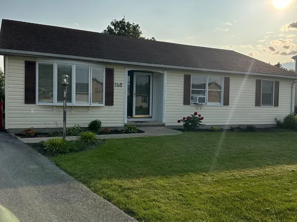 168 Baumgardner Dr, Greencastle, PA 17225