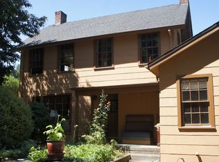 414 W Main St, Silverton, OR