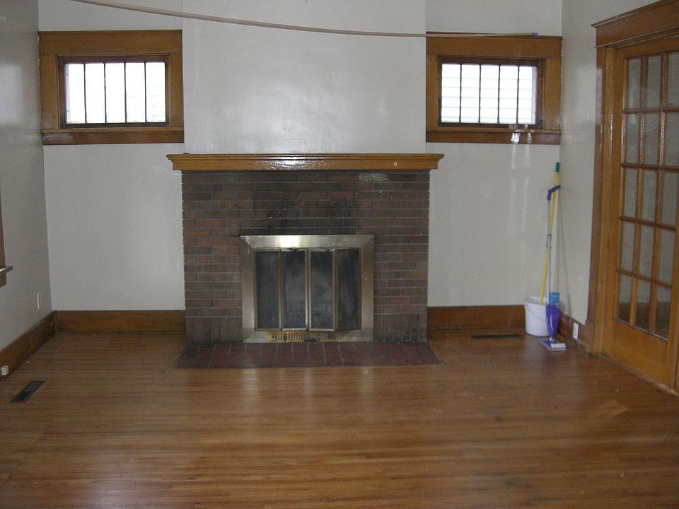 2nd image of 1030 20th St