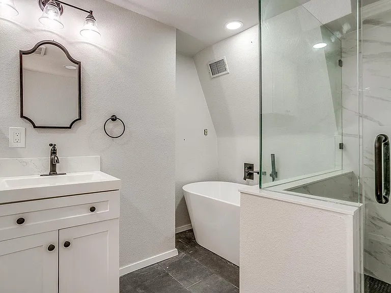 3562 W 4th St #A — Photo 14