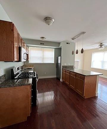 2nd image of 4011 Allston St #2B