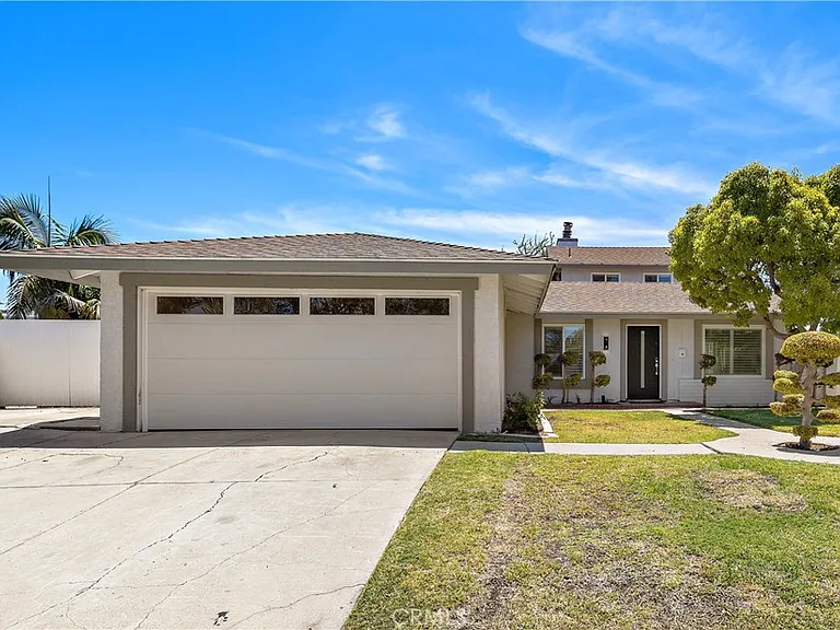 822 E Borchard Ave — Photo 23