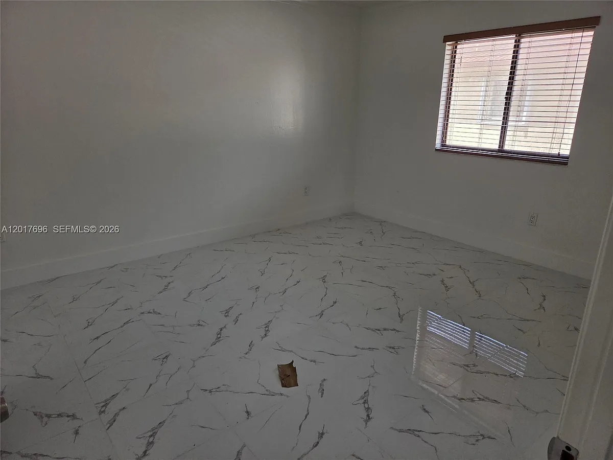 Building Photo - 7275 W 24th Ave #240