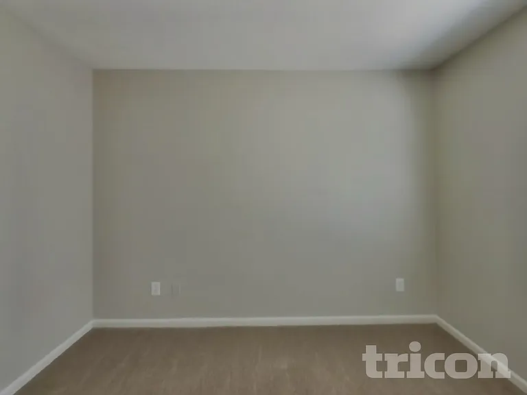 1552 Glen View St — Photo 14