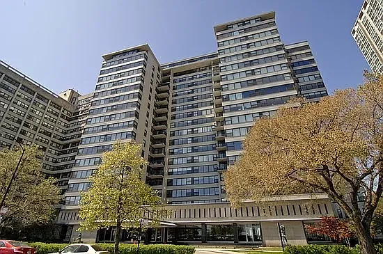 3430 N Lakeshore Dr #5L — Photo 11