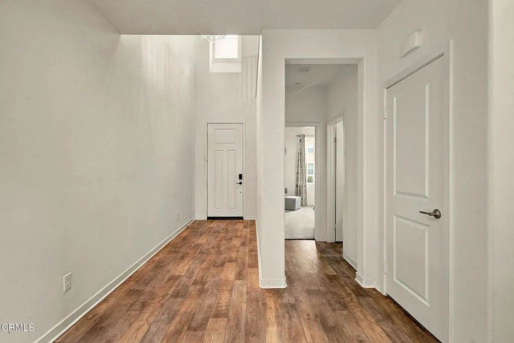 4 bed, 3.0 bath, 3032 sqft, $5,500 — Photo 3