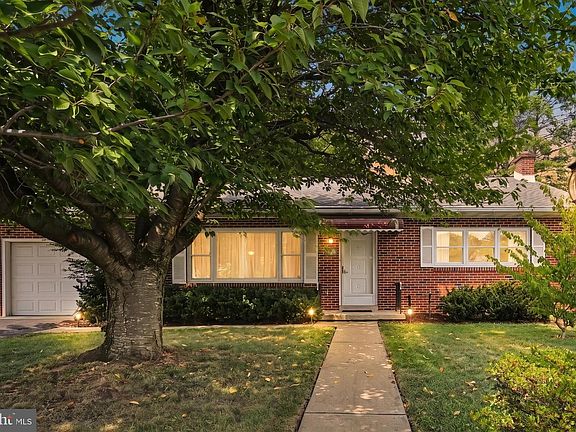 3rd image of 176 Wernersville Blvd