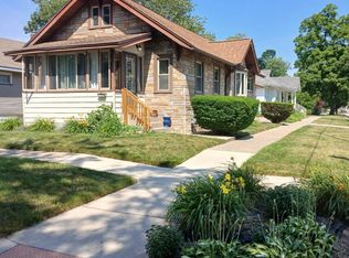 1734 5th St, Muskegon, MI 49441