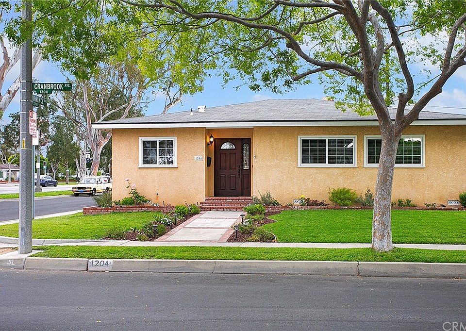 1st image of 1204 Cranbrook Ave