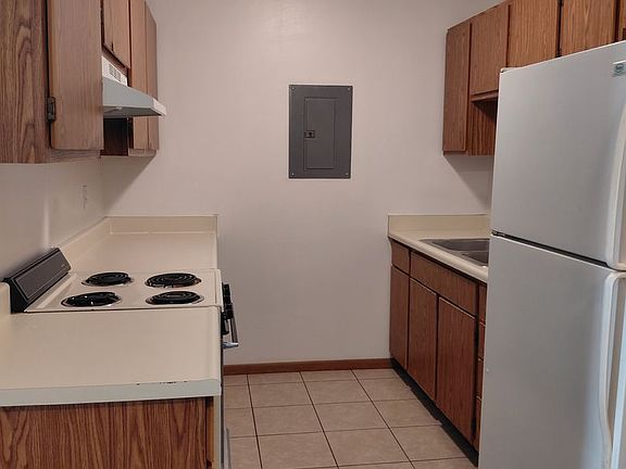 5th image of 311 S Grand Ave APT 8