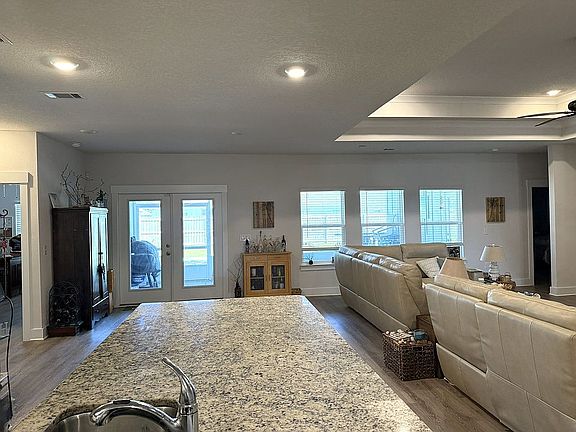 Open kitchen & living area
