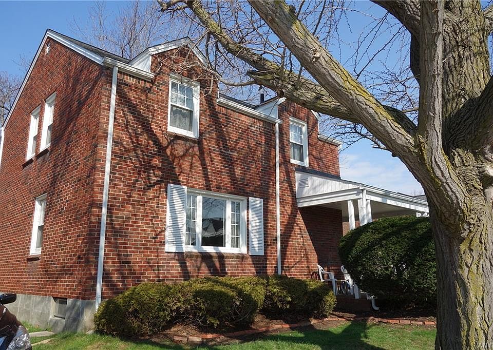 1st image of 396 Louvaine Dr
