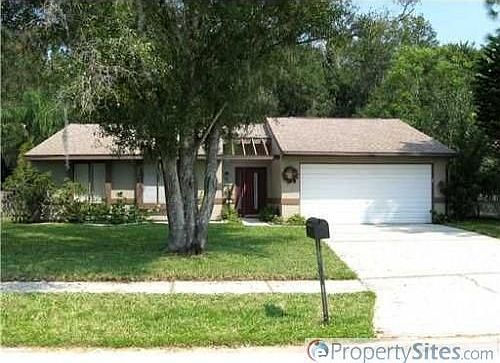 2nd image of 533 Lakeview Dr